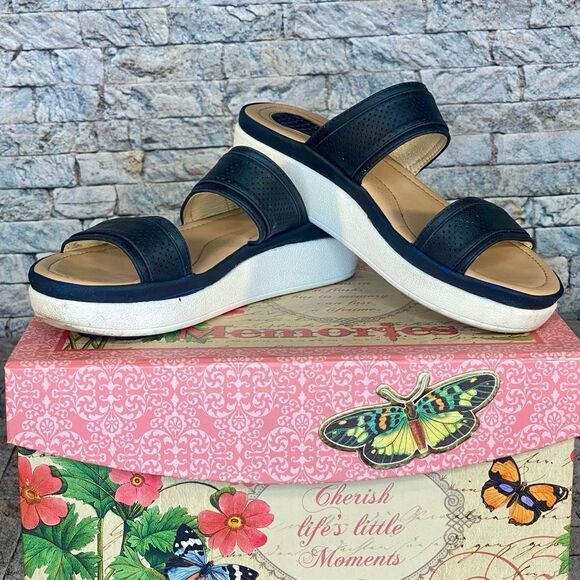 Womens Slide Cushioned Sandals Rubber Soles US Size 6.5 Euro Size 37 - Picture 2 of 7